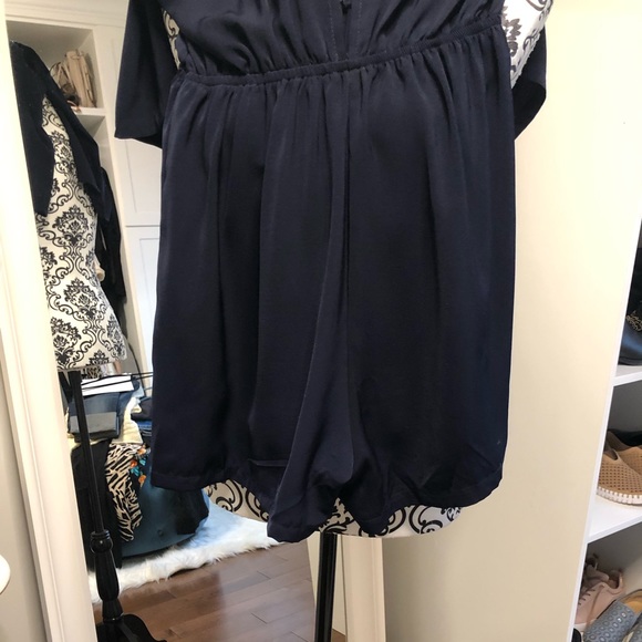 Navy playsuit with elasticized waist. Size 6 US - Picture 2 of 4